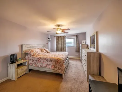 8430 West Oak Avenue Niles IL 60714