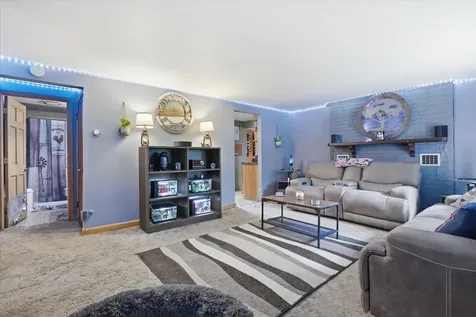 28616 West Benjamin Avenue Spring Grove IL 60081