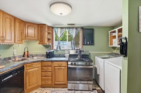 28616 West Benjamin Avenue Spring Grove IL 60081