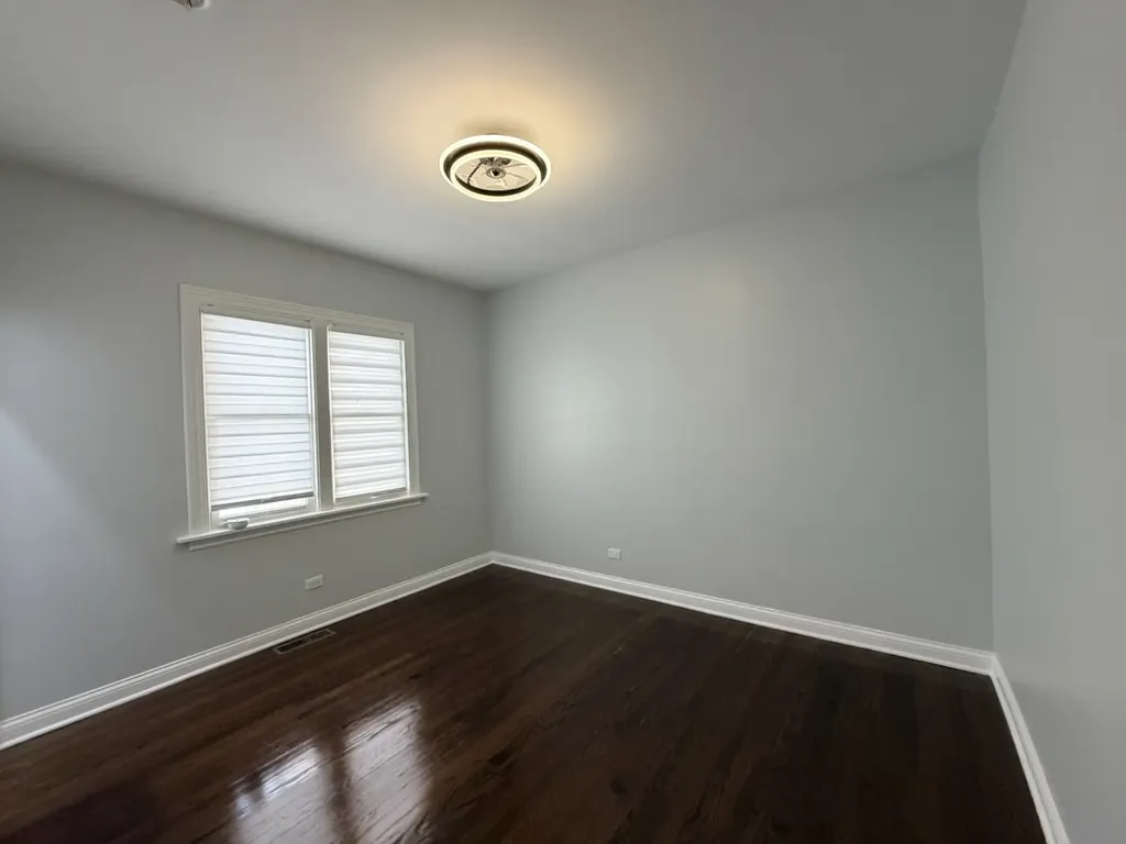 10010 South Emerald Avenue Chicago IL 60628