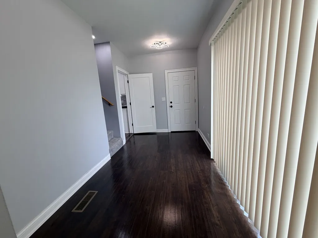 10010 South Emerald Avenue Chicago IL 60628