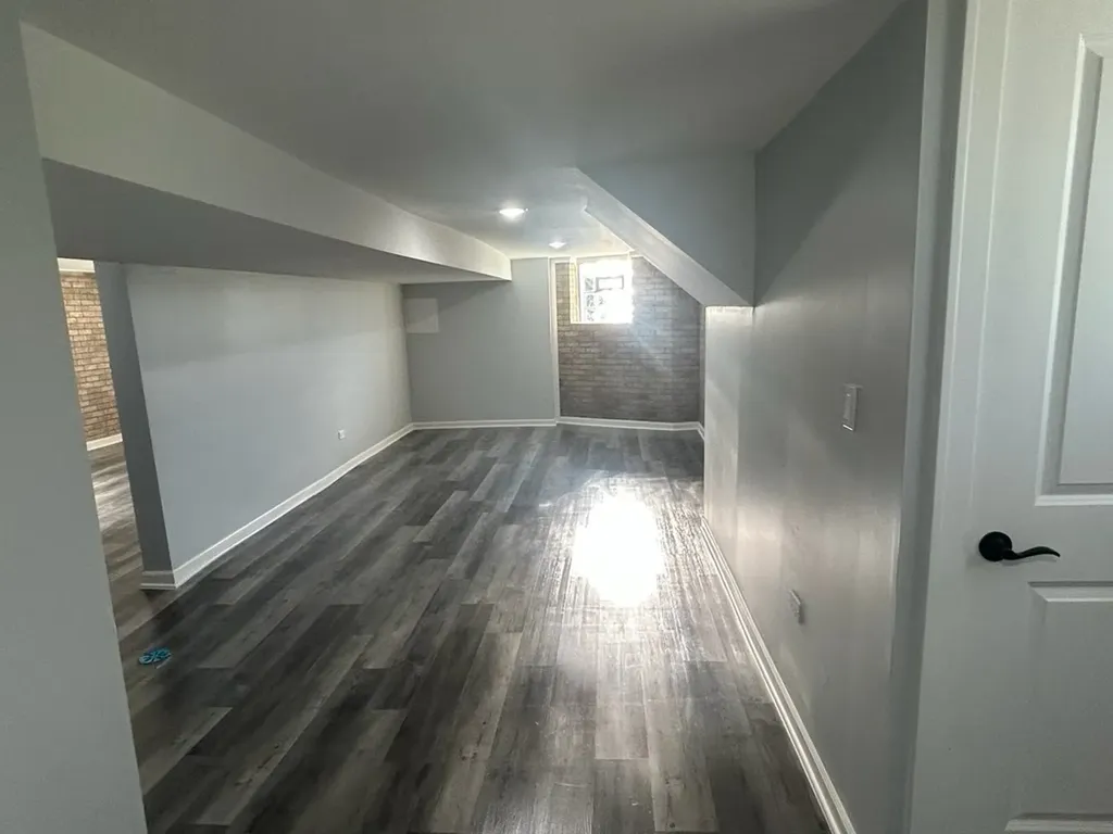10010 South Emerald Avenue Chicago IL 60628