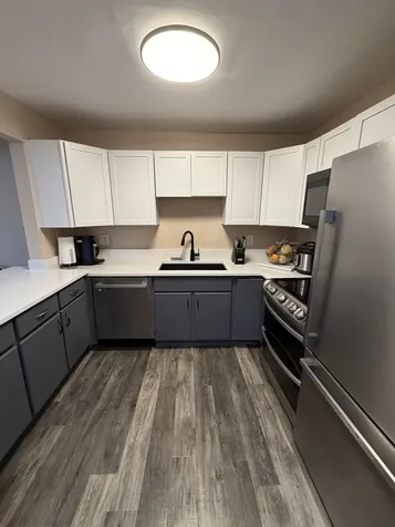 801 Garden Circle Streamwood IL 60107