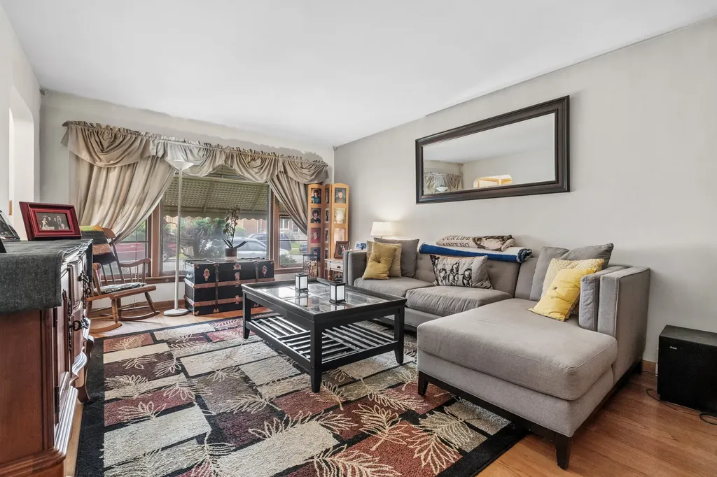 7535 North Octavia Avenue Chicago IL 60631