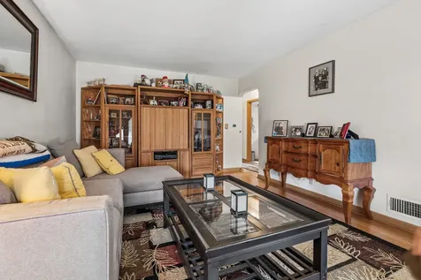 7535 North Octavia Avenue Chicago IL 60631