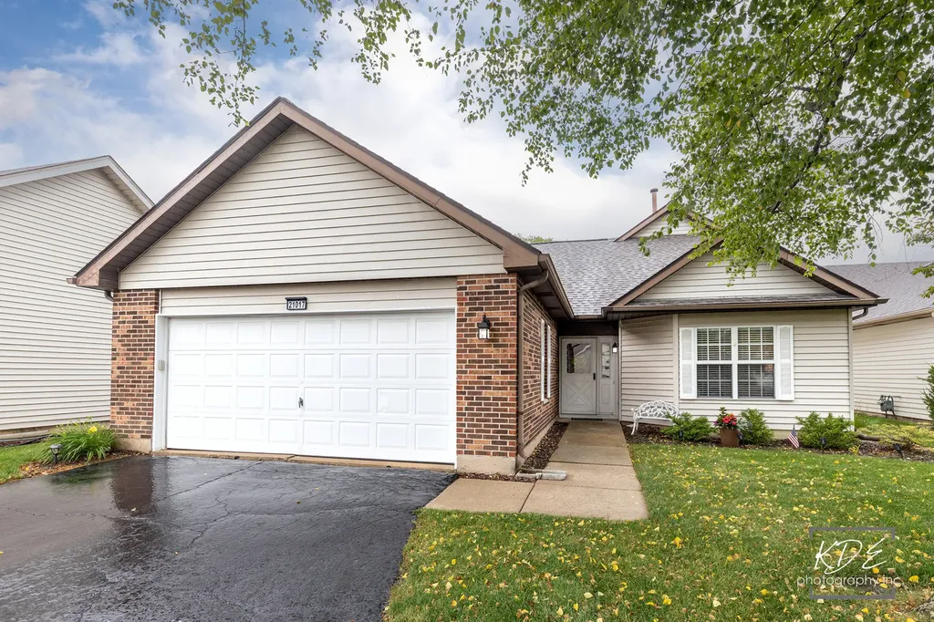 21017 West Hazelnut Lane Plainfield IL 60544