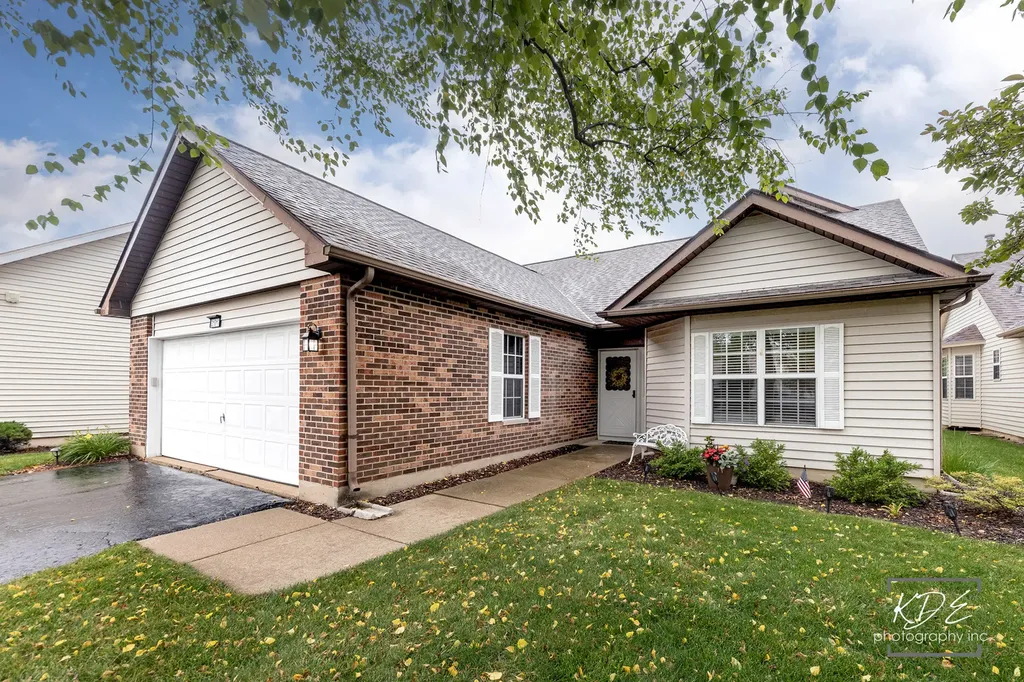 21017 West Hazelnut Lane Plainfield IL 60544