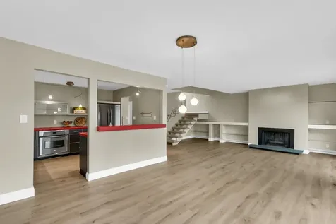 2220 Briar Hill Drive Champaign IL 61822