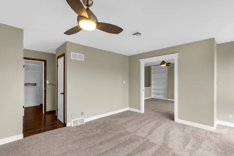 2220 Briar Hill Drive Champaign IL 61822