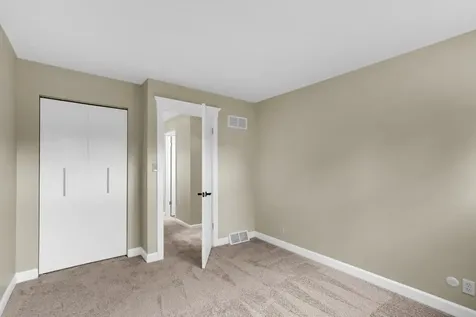 2220 Briar Hill Drive Champaign IL 61822
