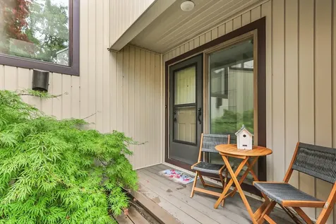 2220 Briar Hill Drive Champaign IL 61822