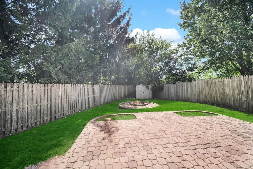 2935 Cedar Glade Drive Naperville IL 60564