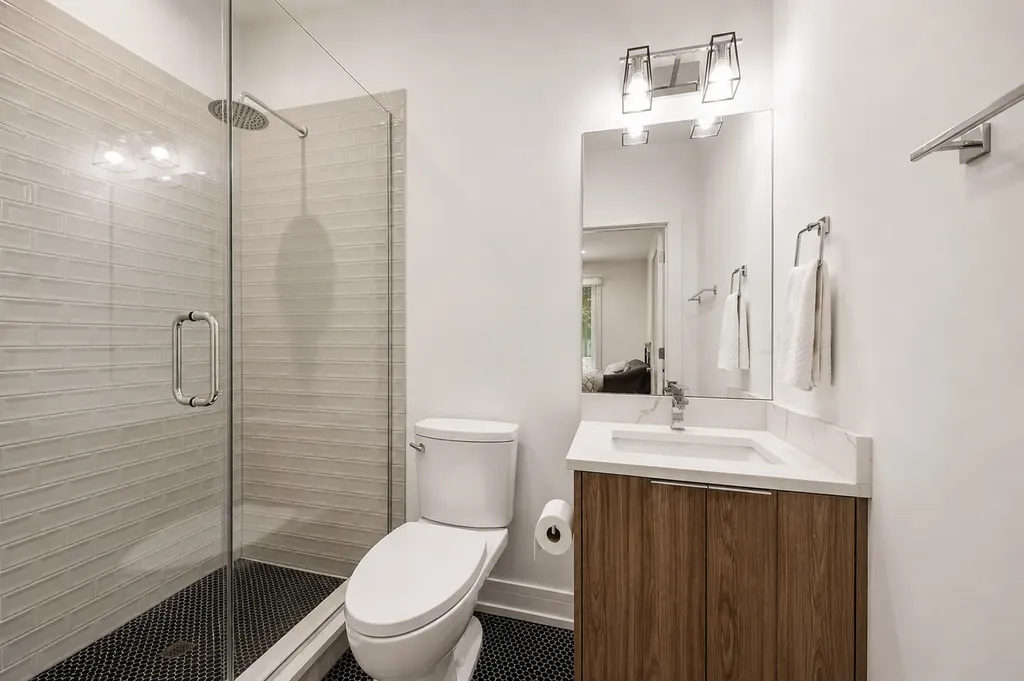 525 North Bishop Street Chicago IL 60642