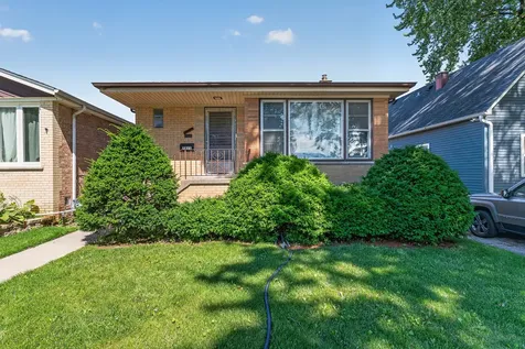 7811 Mcvicker Avenue Burbank IL 60459
