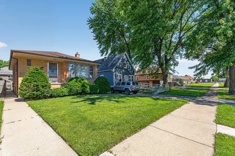 7811 Mcvicker Avenue Burbank IL 60459