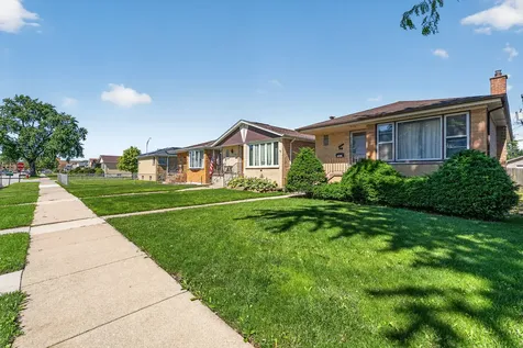 7811 Mcvicker Avenue Burbank IL 60459