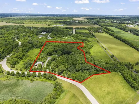 7479 Grove Road Oswego IL 60543