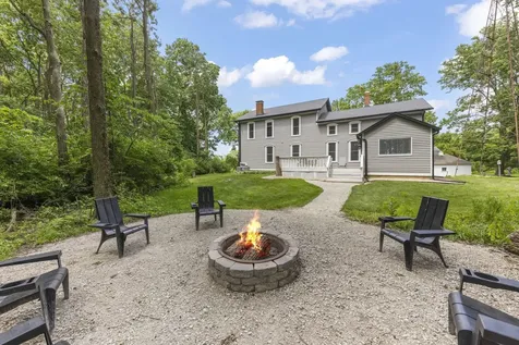 7479 Grove Road Oswego IL 60543