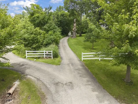7479 Grove Road Oswego IL 60543