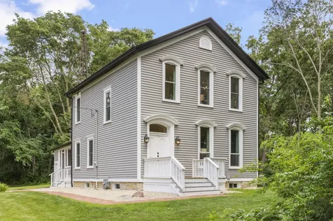 7479 Grove Road Oswego IL 60543