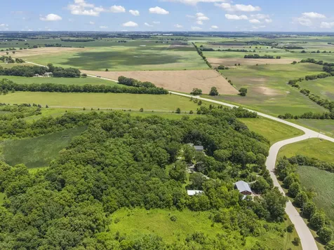 7479 Grove Road Oswego IL 60543