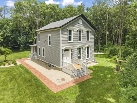 7479 Grove Road Oswego IL 60543