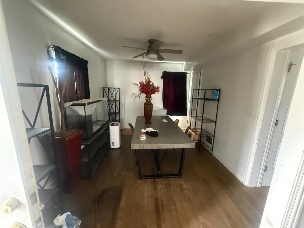 12716 South Green Street Chicago IL 60643