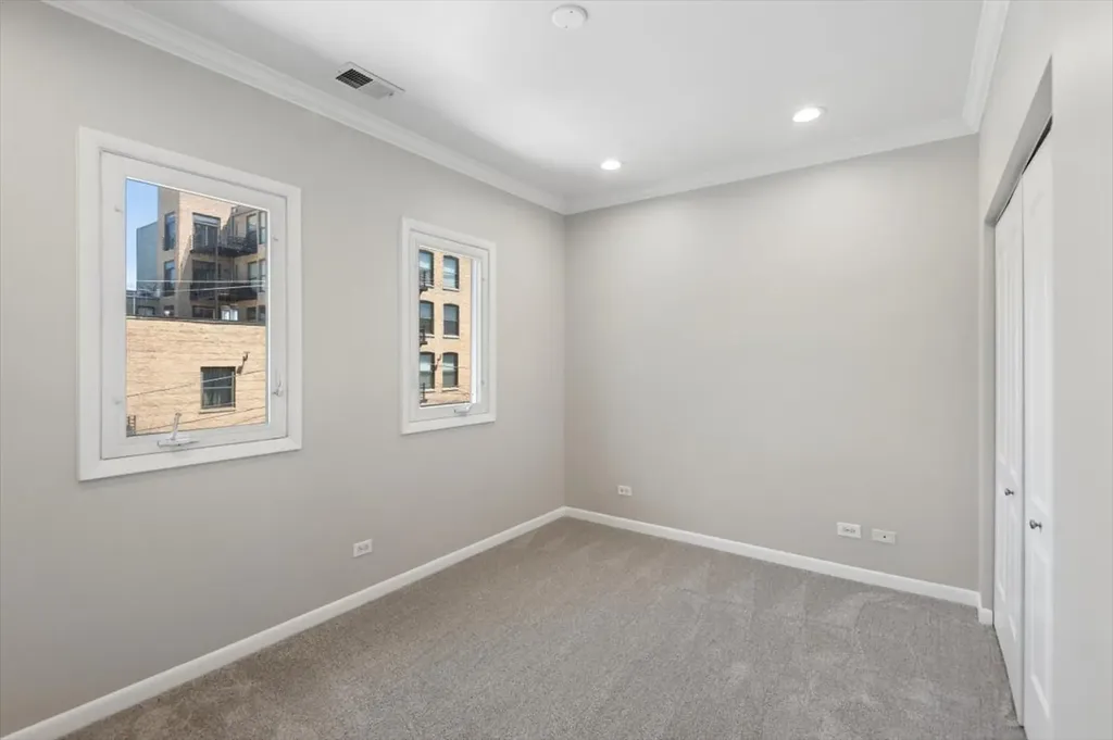 2524 West Bloomingdale Avenue Chicago IL 60647