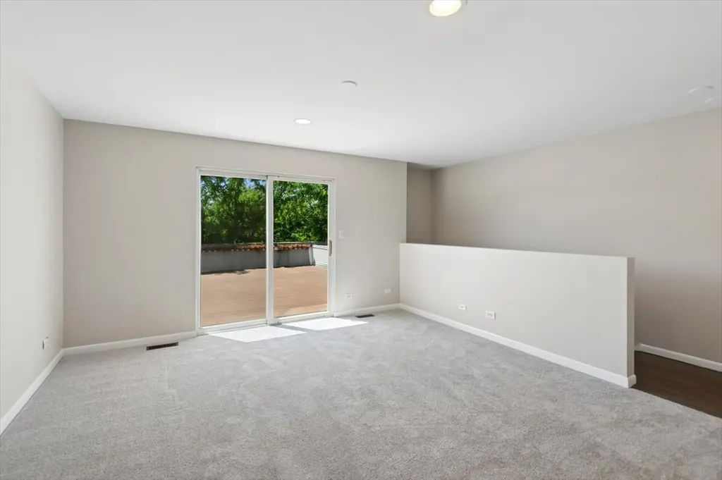 2524 West Bloomingdale Avenue Chicago IL 60647