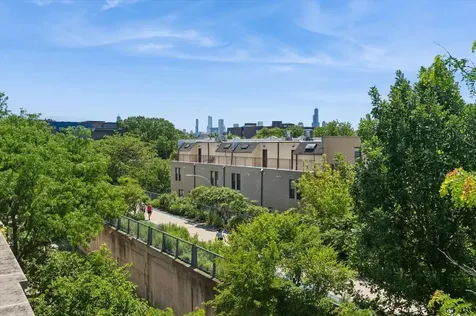 2524 West Bloomingdale Avenue Chicago IL 60647