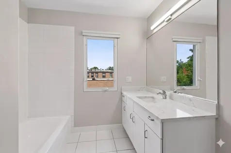 2524 West Bloomingdale Avenue Chicago IL 60647