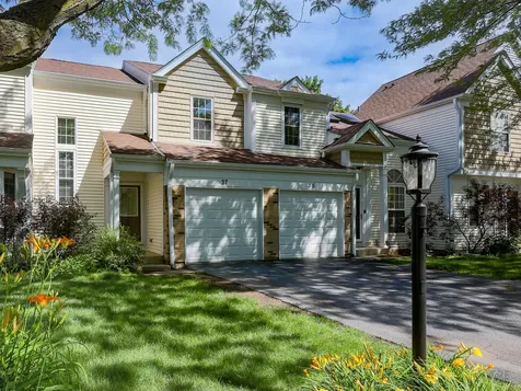 37 Carey Lane Streamwood IL 60107