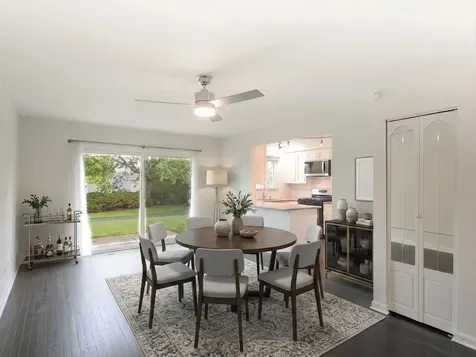37 Carey Lane Streamwood IL 60107
