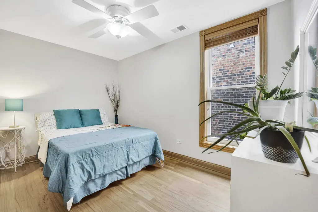 839 South Laflin Street Chicago IL 60607