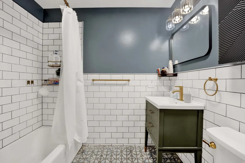 839 South Laflin Street Chicago IL 60607
