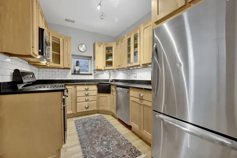839 South Laflin Street Chicago IL 60607