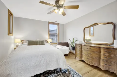 839 South Laflin Street Chicago IL 60607