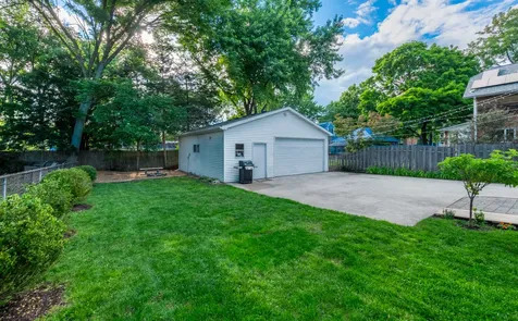 714 Chestnut Street Deerfield IL 60015