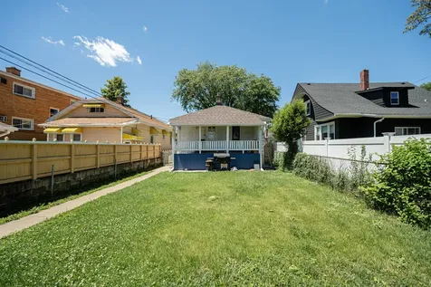 435 22ND Avenue Bellwood IL 60104