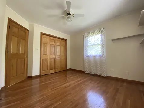530 2ND Street Lemont IL 60439