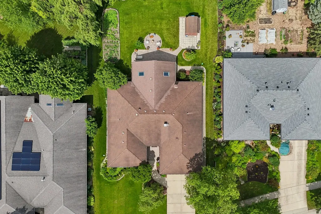 308 South Knollwood Drive Schaumburg IL 60193