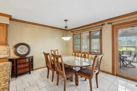 308 South Knollwood Drive Schaumburg IL 60193