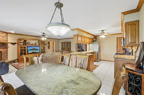 308 South Knollwood Drive Schaumburg IL 60193