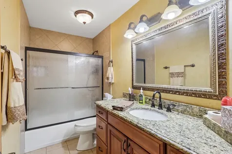 308 South Knollwood Drive Schaumburg IL 60193