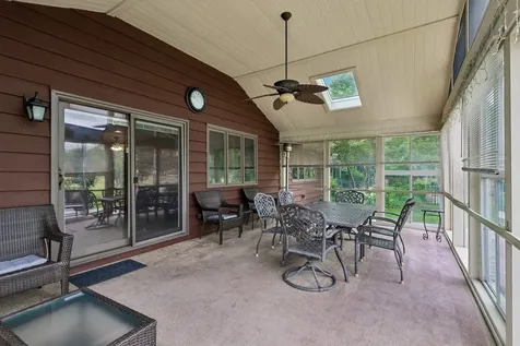 308 South Knollwood Drive Schaumburg IL 60193