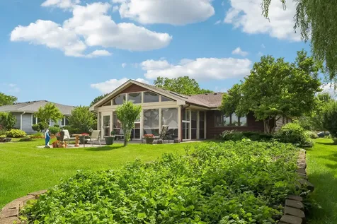 308 South Knollwood Drive Schaumburg IL 60193