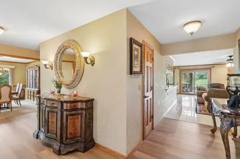 308 South Knollwood Drive Schaumburg IL 60193