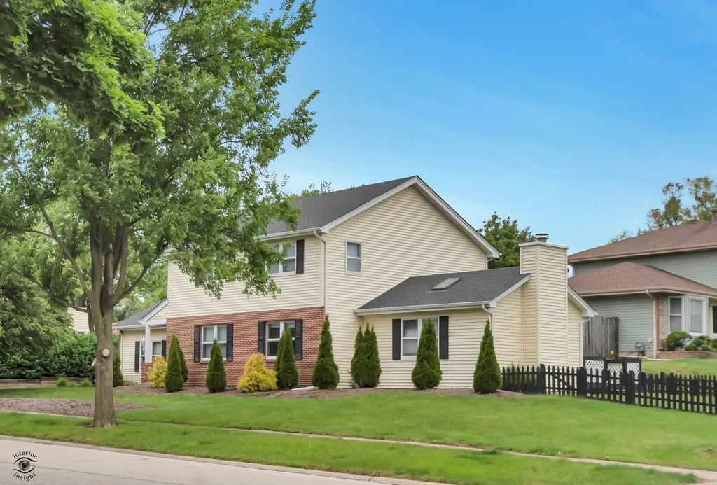 8348 Adbeth Avenue Woodridge IL 60517