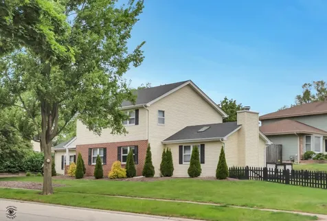 8348 Adbeth Avenue Woodridge IL 60517