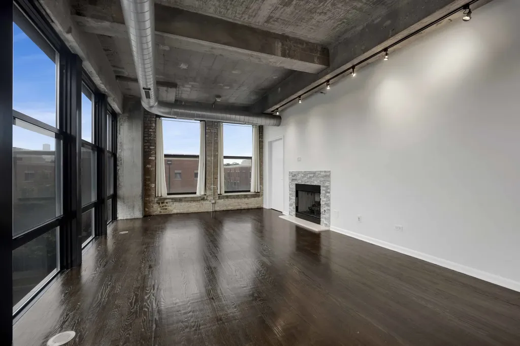 1000 West 15th Street Chicago IL 60608